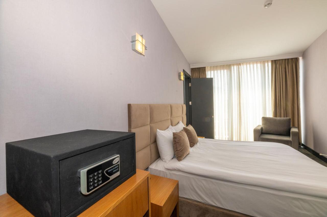 Taksim Hotel V Plus Istanbul Exterior photo