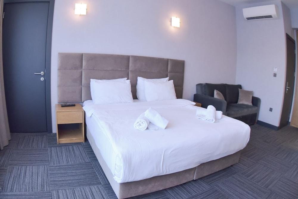 Taksim Hotel V Plus Istanbul Exterior photo