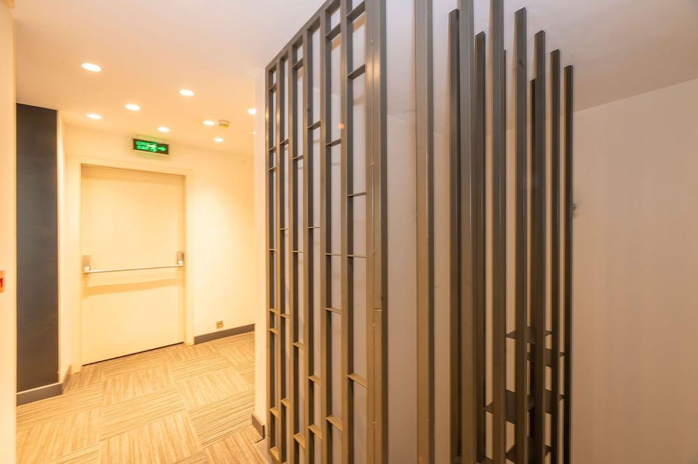 Taksim Hotel V Plus Istanbul Exterior photo