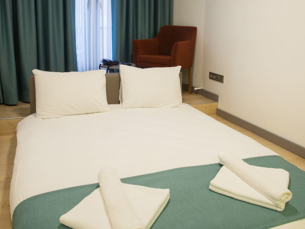 Taksim Hotel V Plus Istanbul Exterior photo